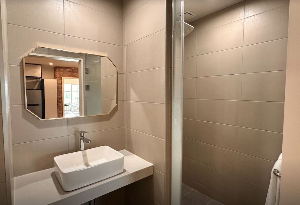 Restia Incheonbay Hotel Royal Suite, River View, 2 Free Parking 7