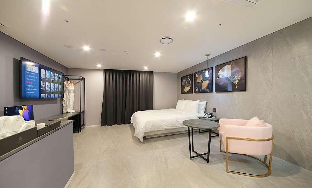 Restia Incheonbay Hotel Deluxe, 1 King Bed 6