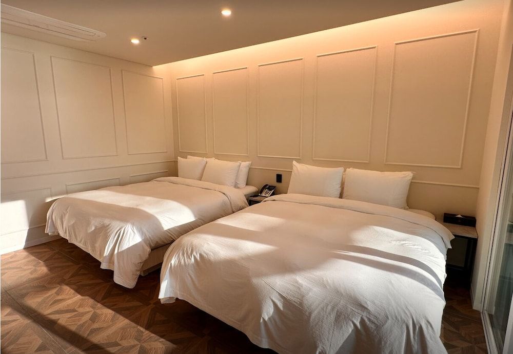 Restia Incheonbay Hotel Royal Suite, River View, 2 Free Parking 2