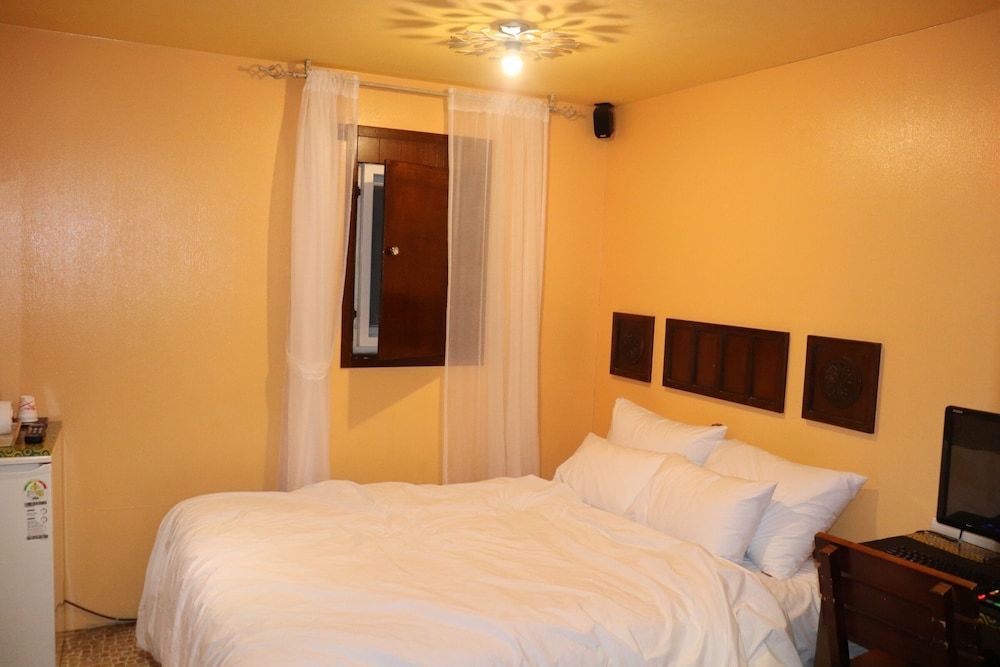 HOTEL MARIGOLD Standard Room 7