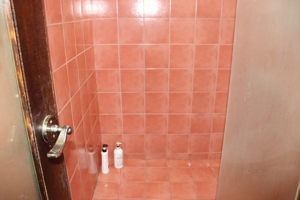 HOTEL MARIGOLD Standard Room 18