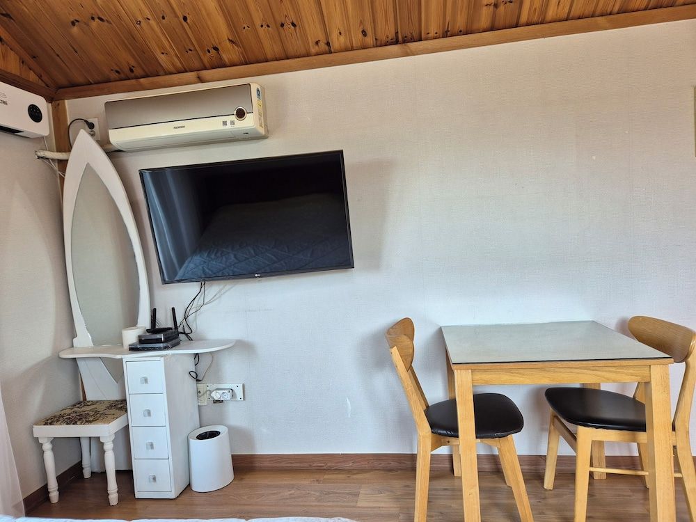 Ganghwa Sweet House Pension Full of Happiness 11