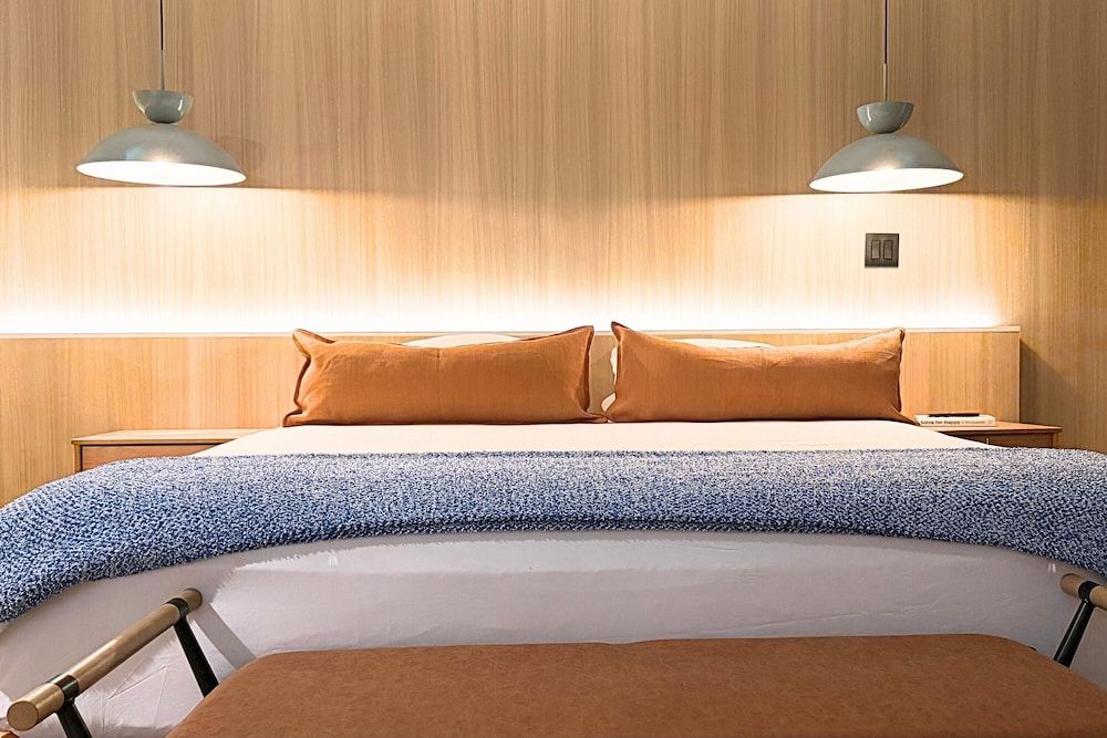 The Iceberg Tahoe Premier Room, 1 King Bed 7