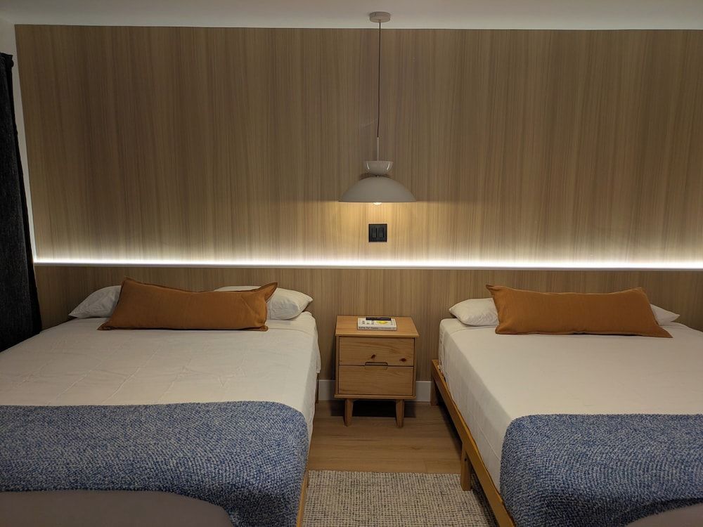 The Iceberg Tahoe Premier Double Room 8