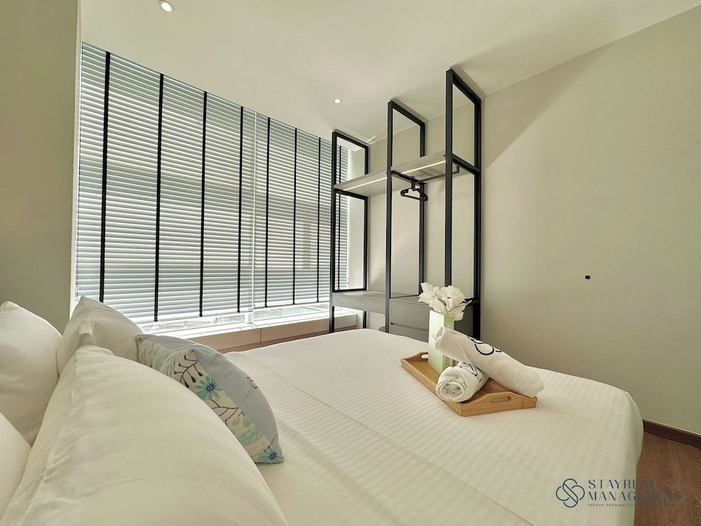 Suasana Residence Near CIQ Johor Bahru by Stayrene Deluxe Apartment, 3 Bedrooms, Balcony, City View 3