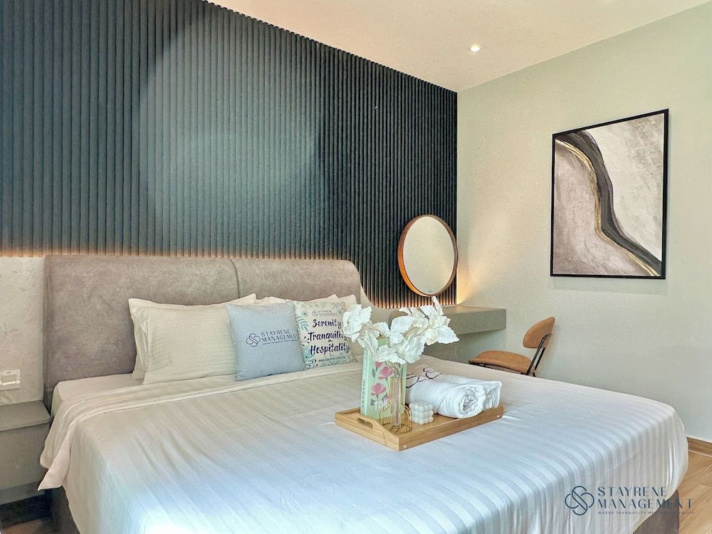 Suasana Residence Near CIQ Johor Bahru by Stayrene Deluxe Apartment, 3 Bedrooms, Balcony, City View