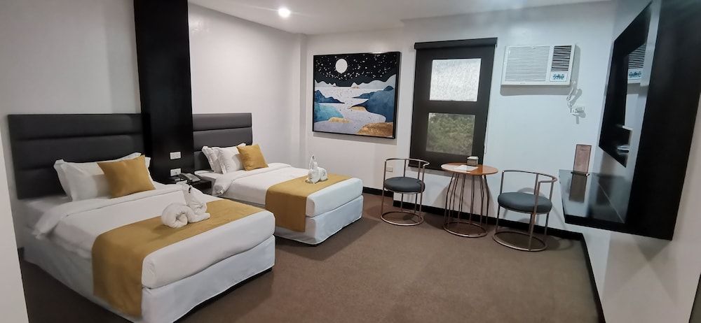 Dancenter Boss Hotel Near Clark International Airport Deluxe Twin Room