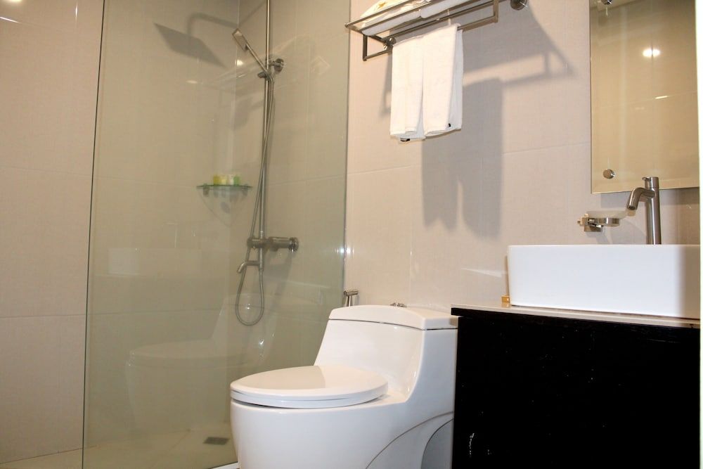 Dancenter Boss Hotel Near Clark International Airport Deluxe Twin Room 7