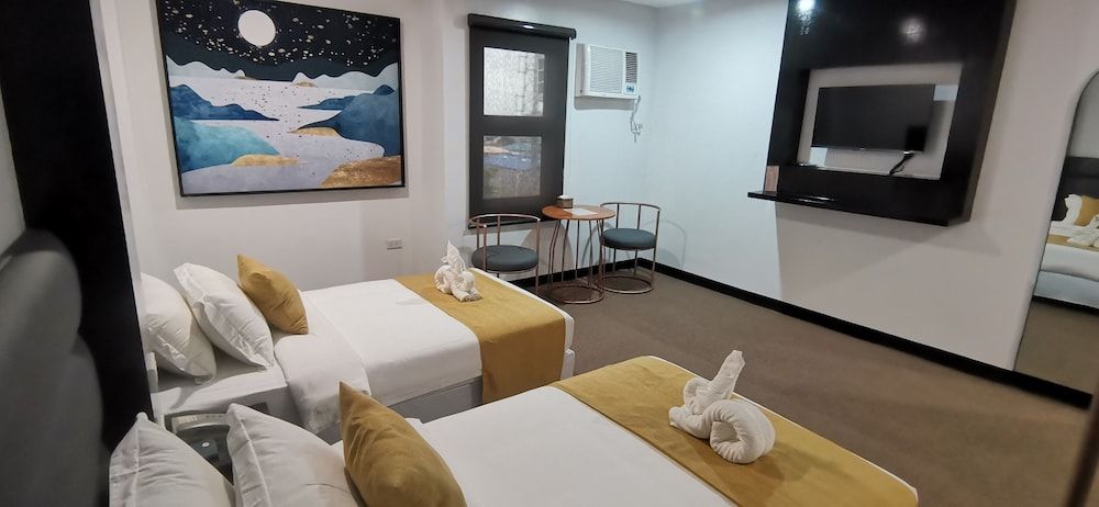Dancenter Boss Hotel Near Clark International Airport Deluxe Twin Room 3