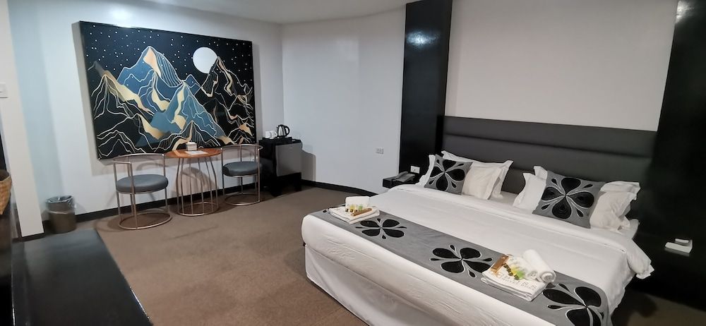 Dancenter Boss Hotel Near Clark International Airport Superior Double Room 2