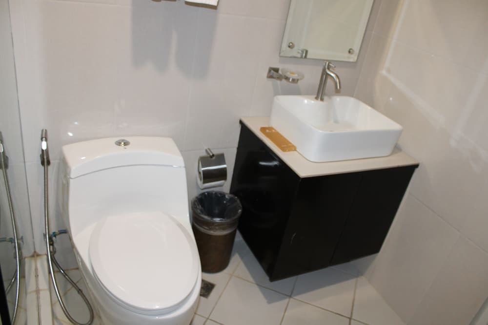 Dancenter Boss Hotel Near Clark International Airport Standard Double Room 9