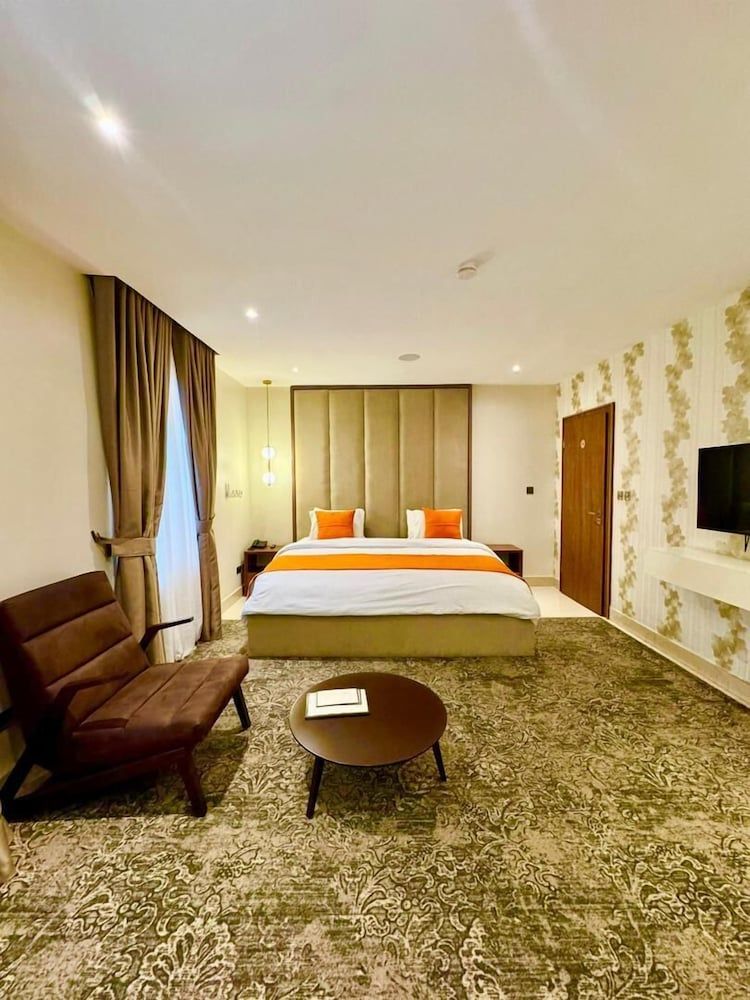 PHOENIX APARTMENTS ABUJA Executive Apartment, 2 Bedrooms 3