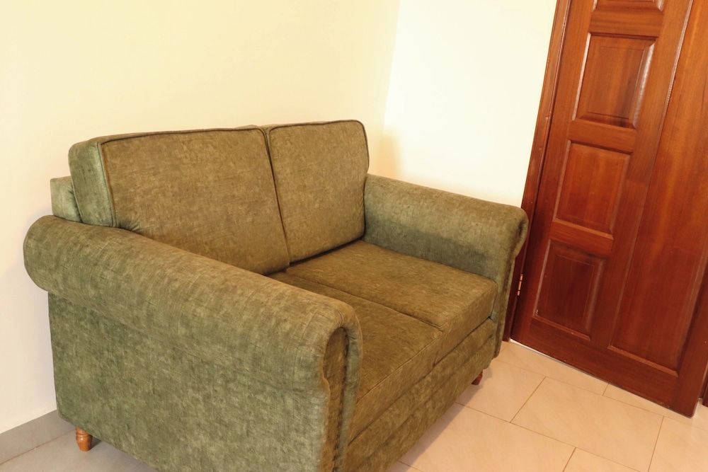 Reflection hotel Business Room 14