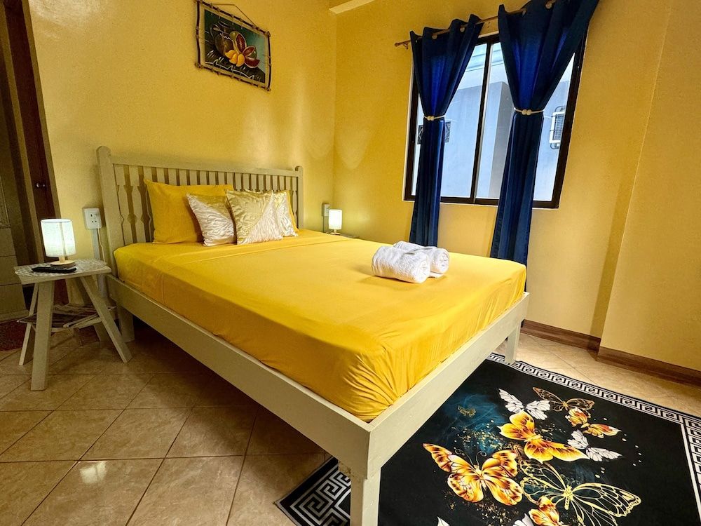 Ocean Breeze Inn Boracay Standard Double Room, Balcony
