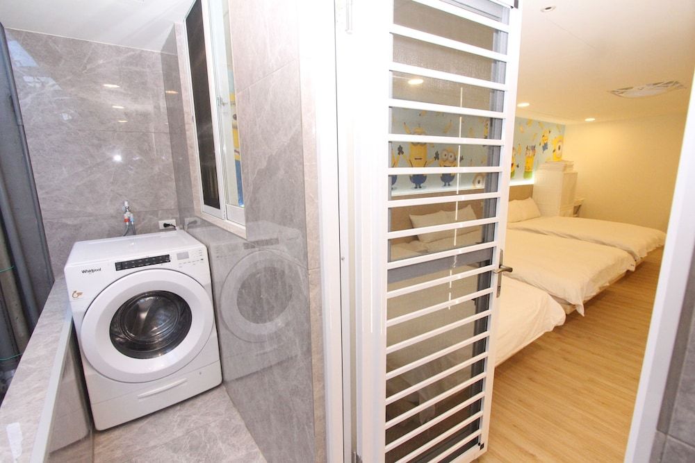 Ruifang Go Family Room 21