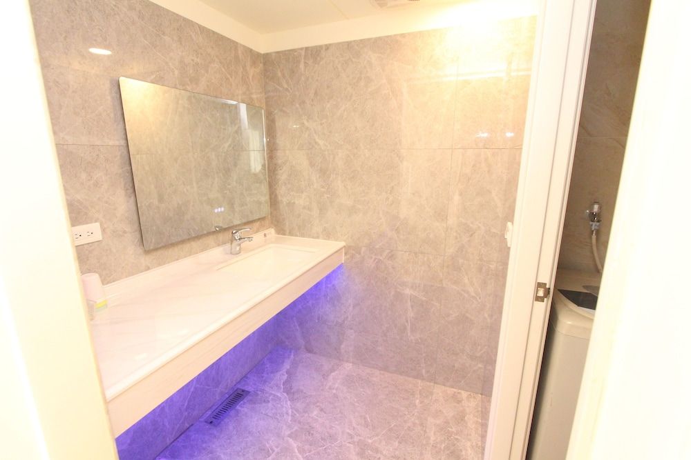 Ruifang Go Design Quadruple Room 11