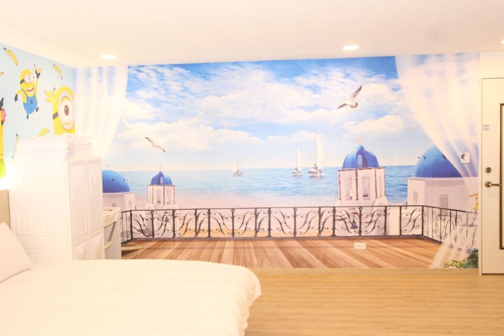 Ruifang Go Family Room 16