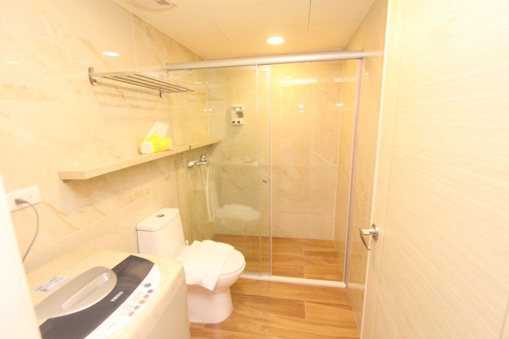 Ruifang Go Design Quadruple Room 10