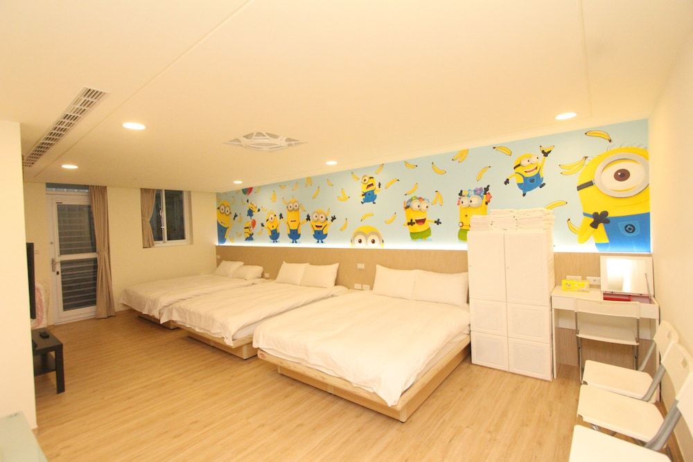 Ruifang Go Family Room 6