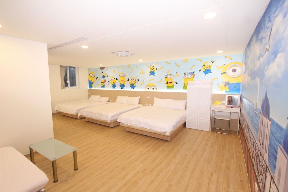 Ruifang Go Family Room 4