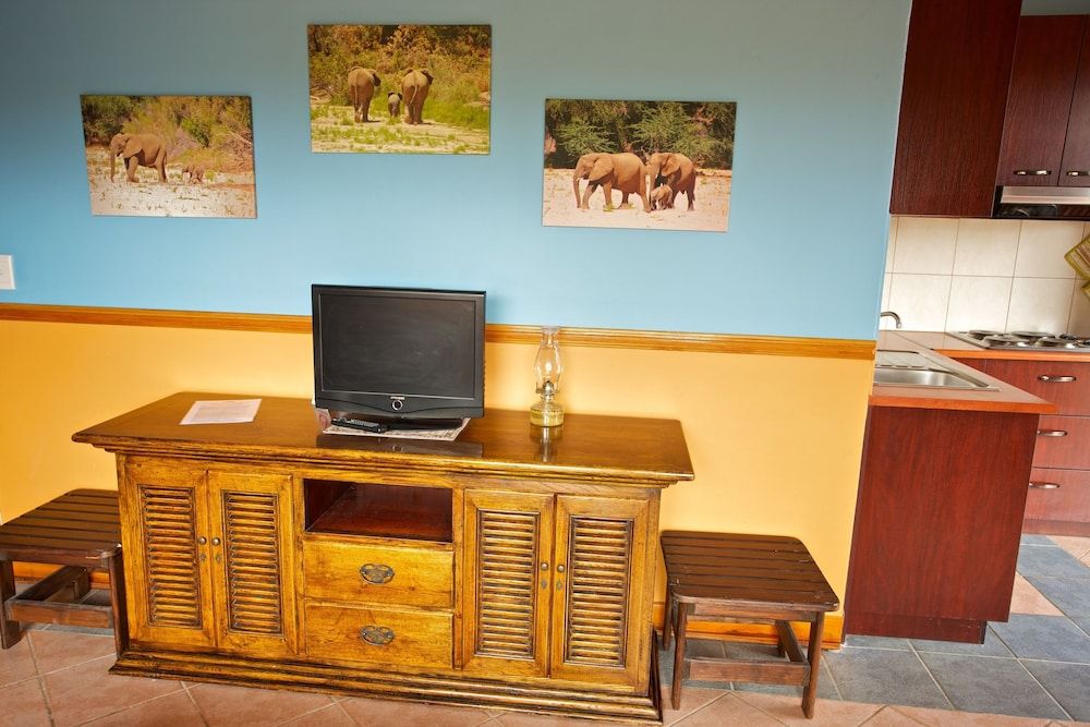 Sandcastle Apartments cc Apartment, 1 Bedroom (Elephant) 10