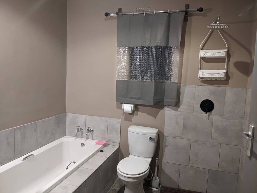 Secured Apartments Apartment, 2 Bedrooms 4