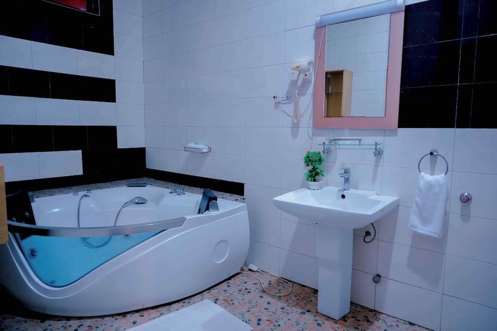 Tyco City Hotel Executive Studio 5