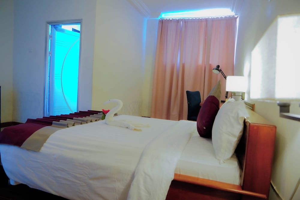 Tyco City Hotel Standard Room 5