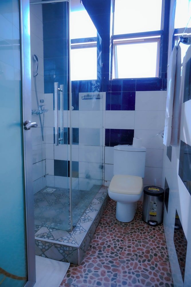 Tyco City Hotel Standard Room 7