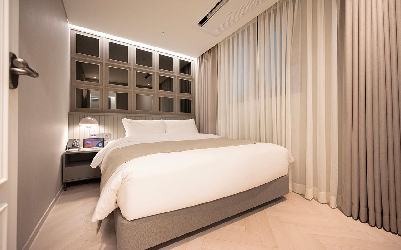 Junior Suite Family(Dalalacance PKGBlanket+Breakfast+Coffee Coupon+White Wine+Bedding 1SET)