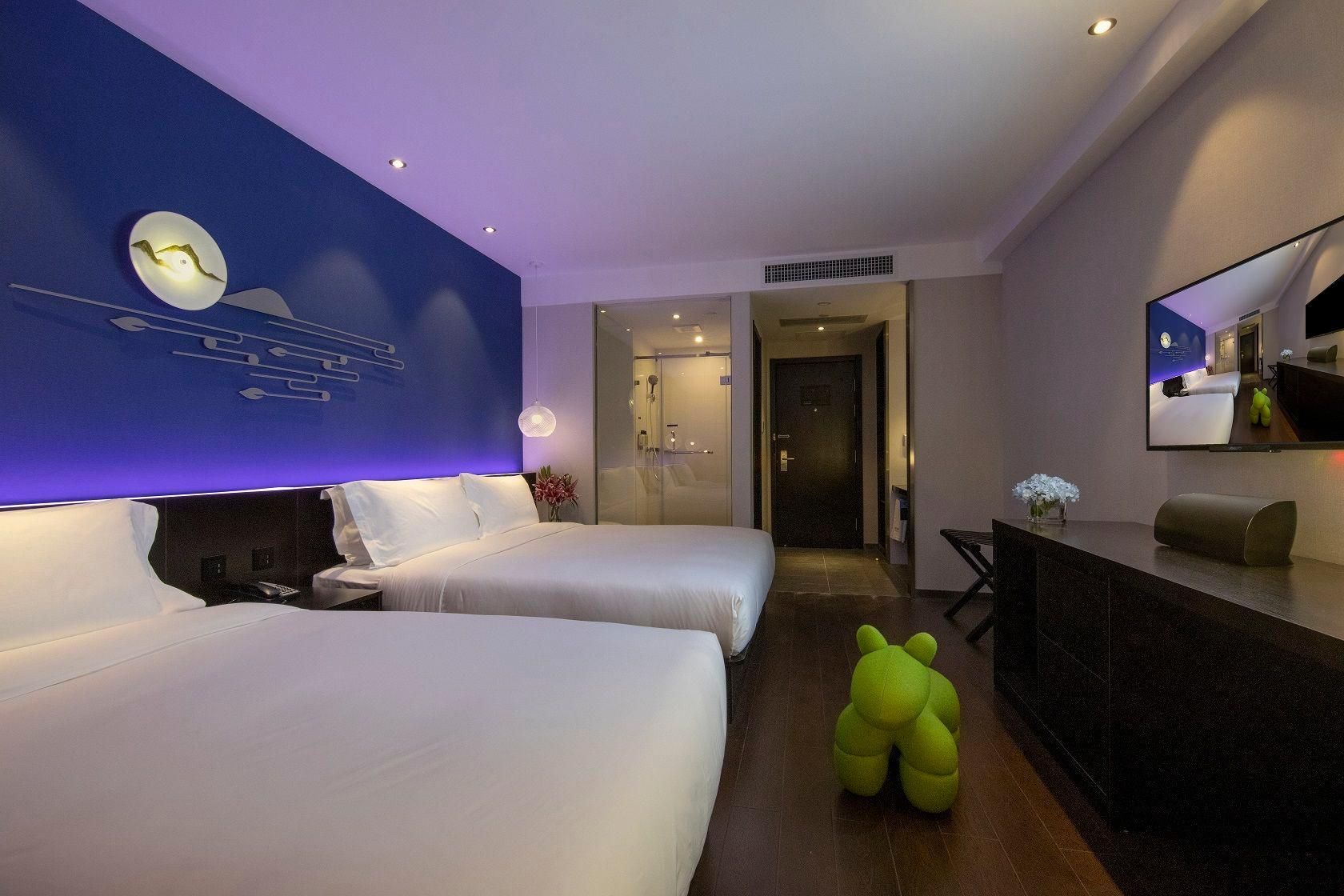 Orange Hotel Shangri-La Ancient City Business Family