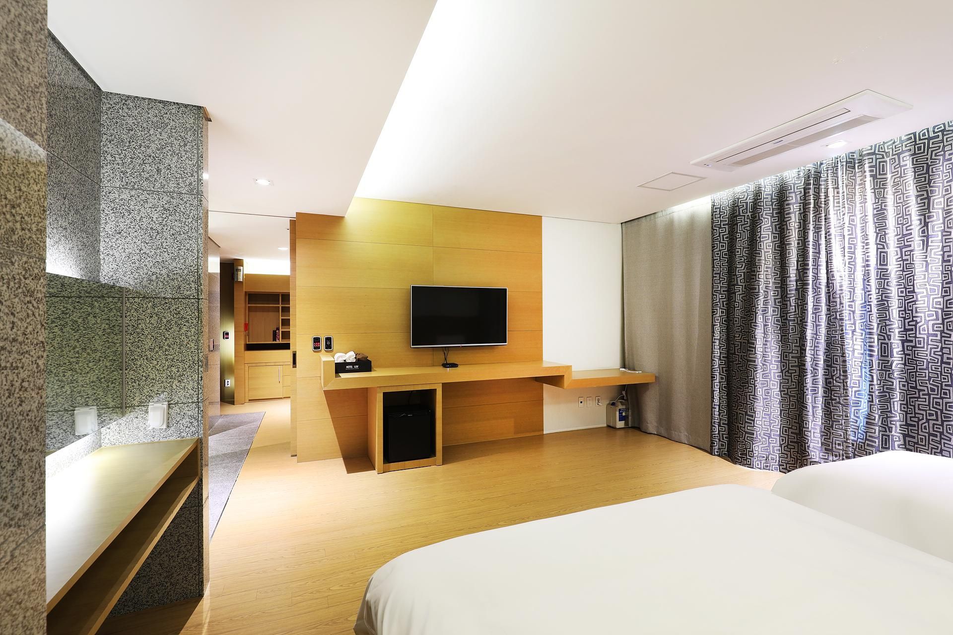 Business Design Hotel LUV VIP Twin