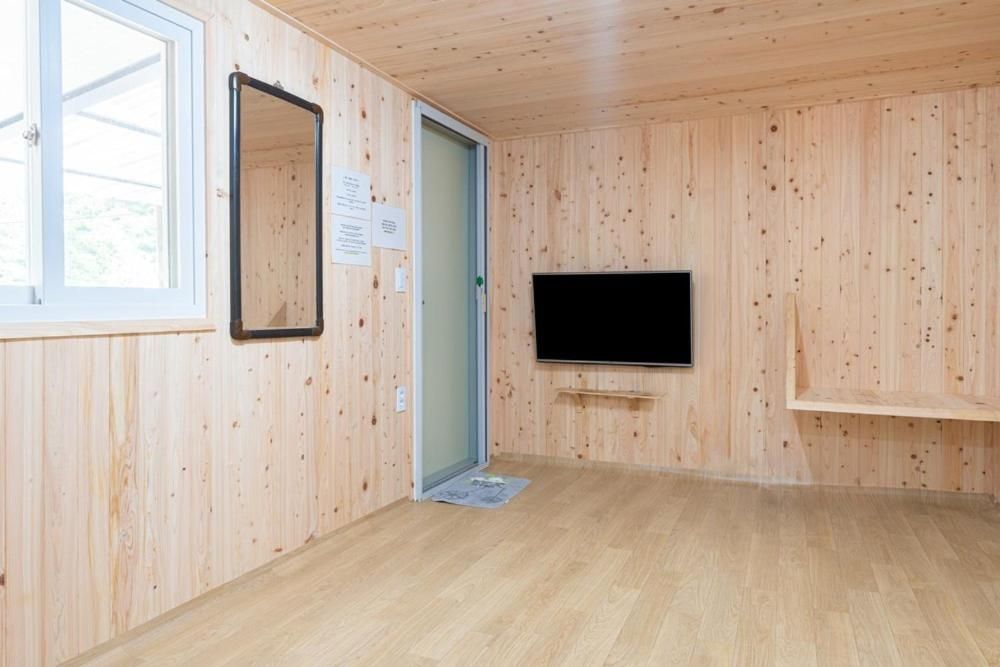 Shintobuli Pension Double Room 3 2