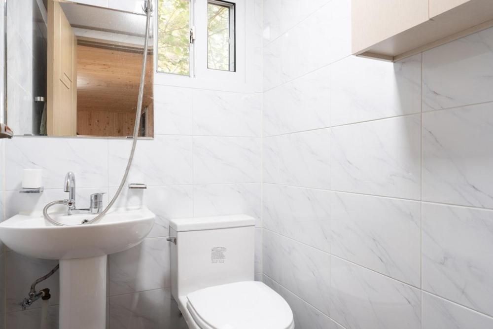 Shintobuli Pension Double Room 3