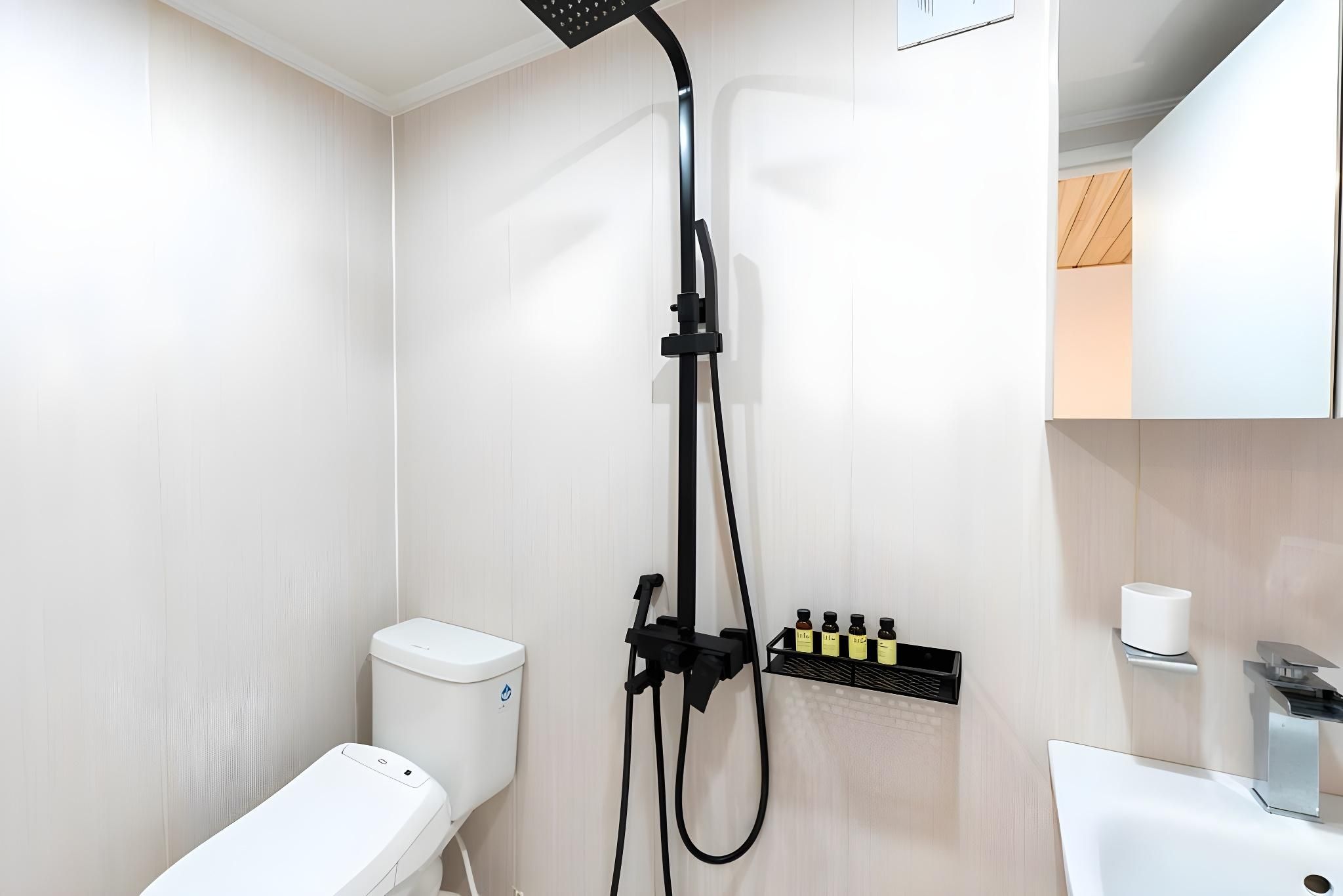 Building 202+203 (Group)