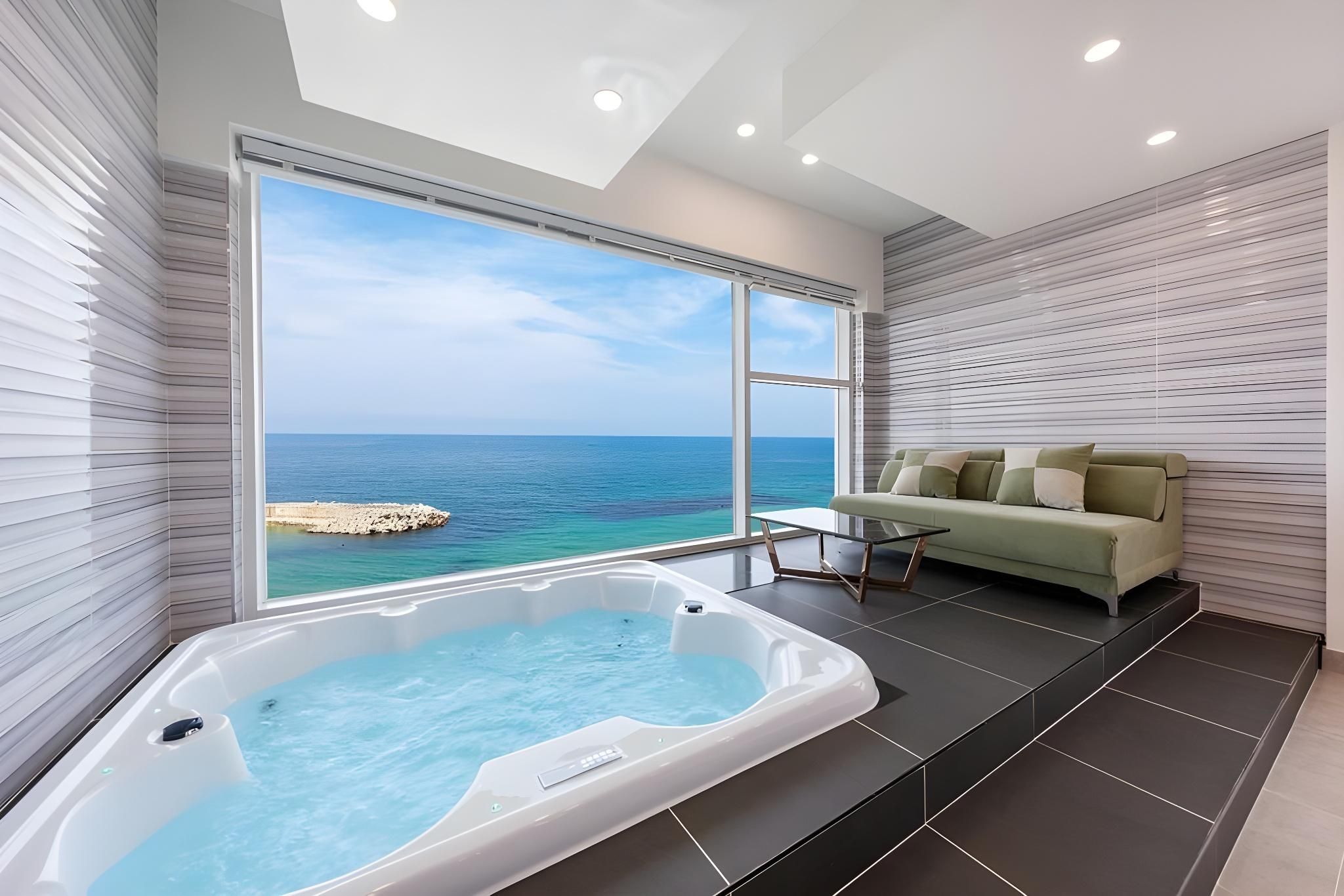 Sokcho 828 Spa Pension Room 402 (Ocean View, Family Twin) 2