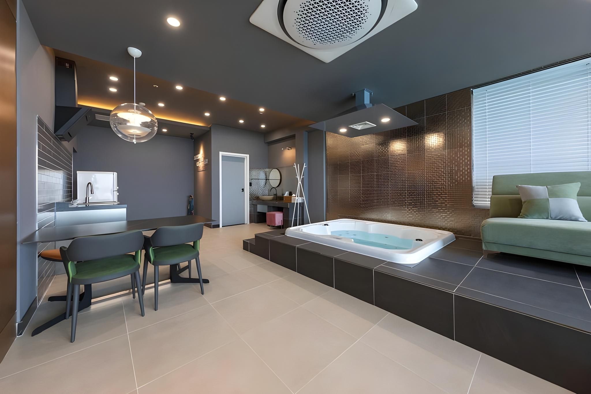 Sokcho 828 Spa Pension Room 501 (Ocean View, Family Twin) 2