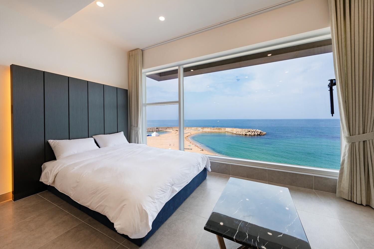 Room 401 (Ocean View)