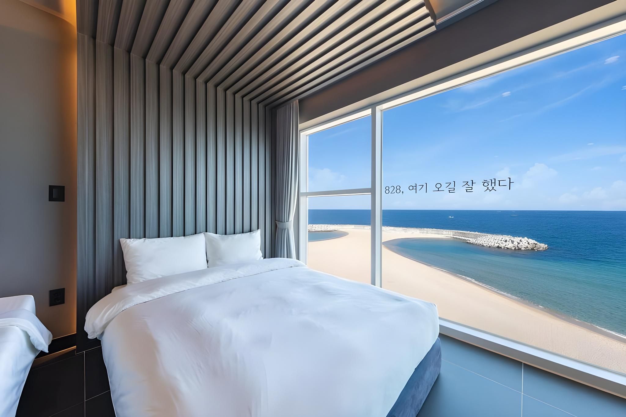 Sokcho 828 Spa Pension Room 501 (Ocean View, Family Twin)