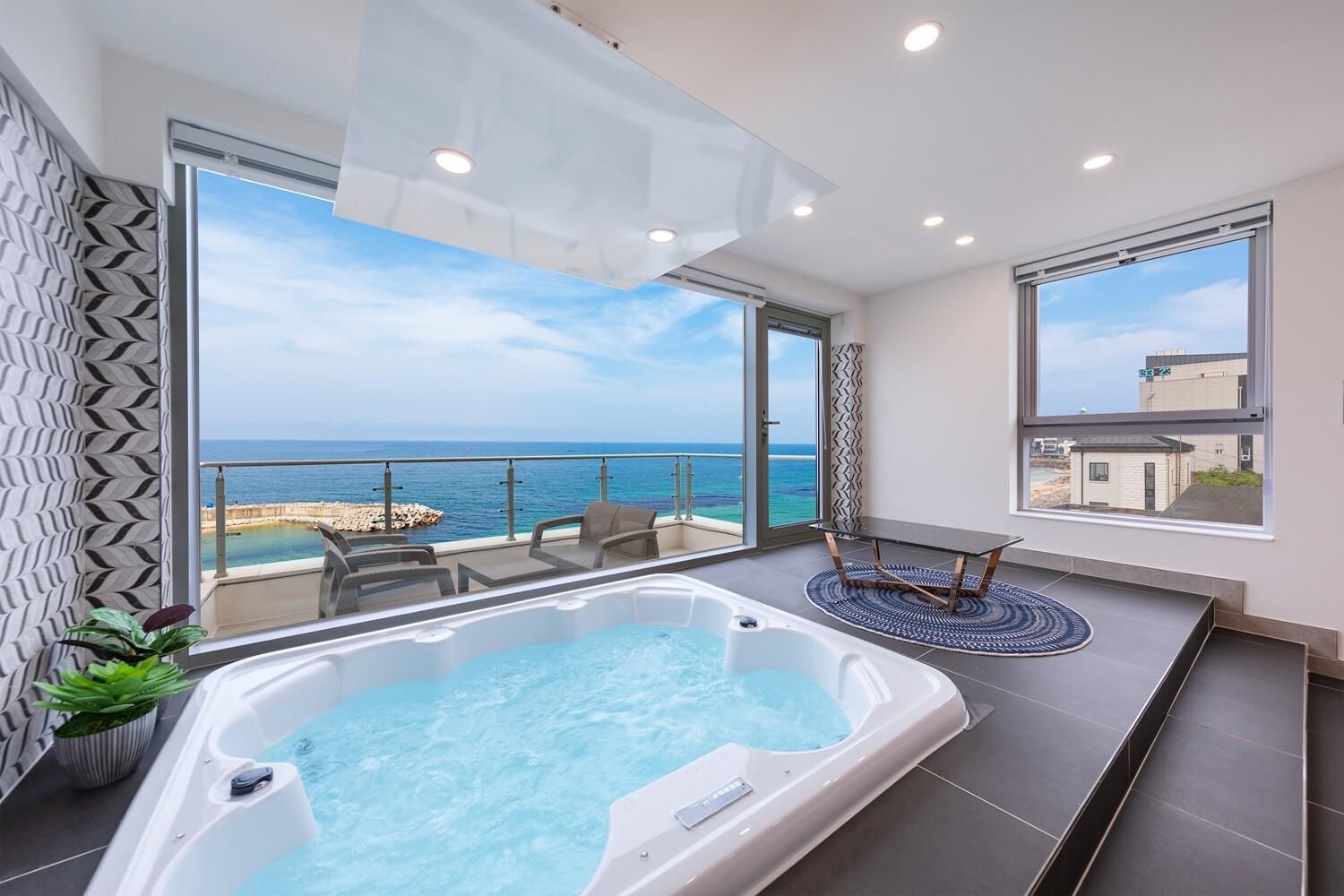 Room 302 (Ocean View)