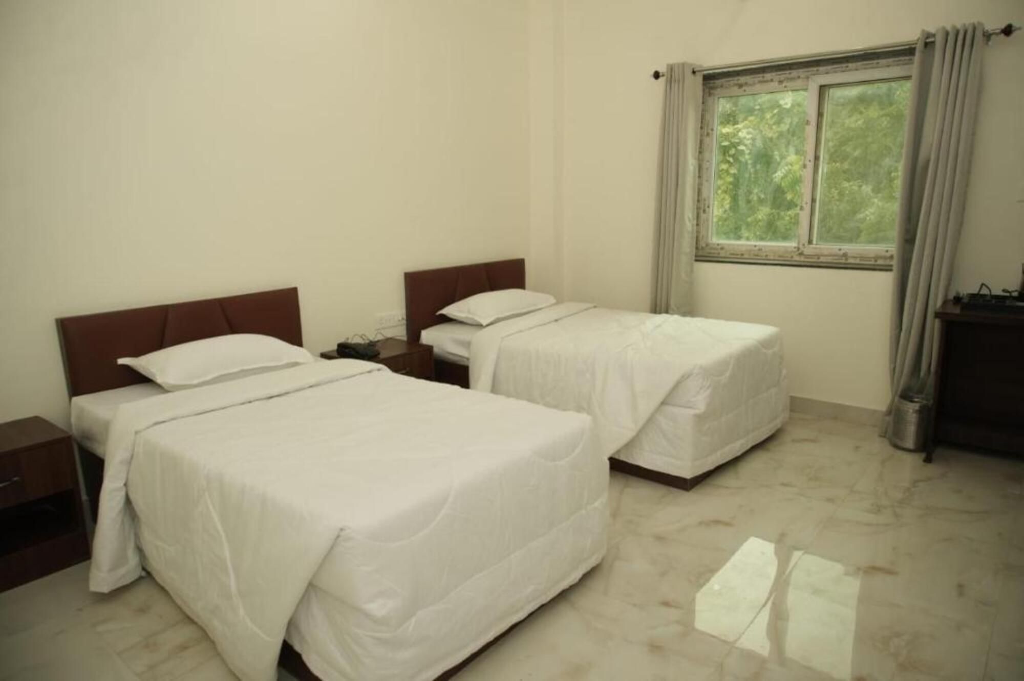 KS Palace Sarnath Deluxe Single Twin Bed 4