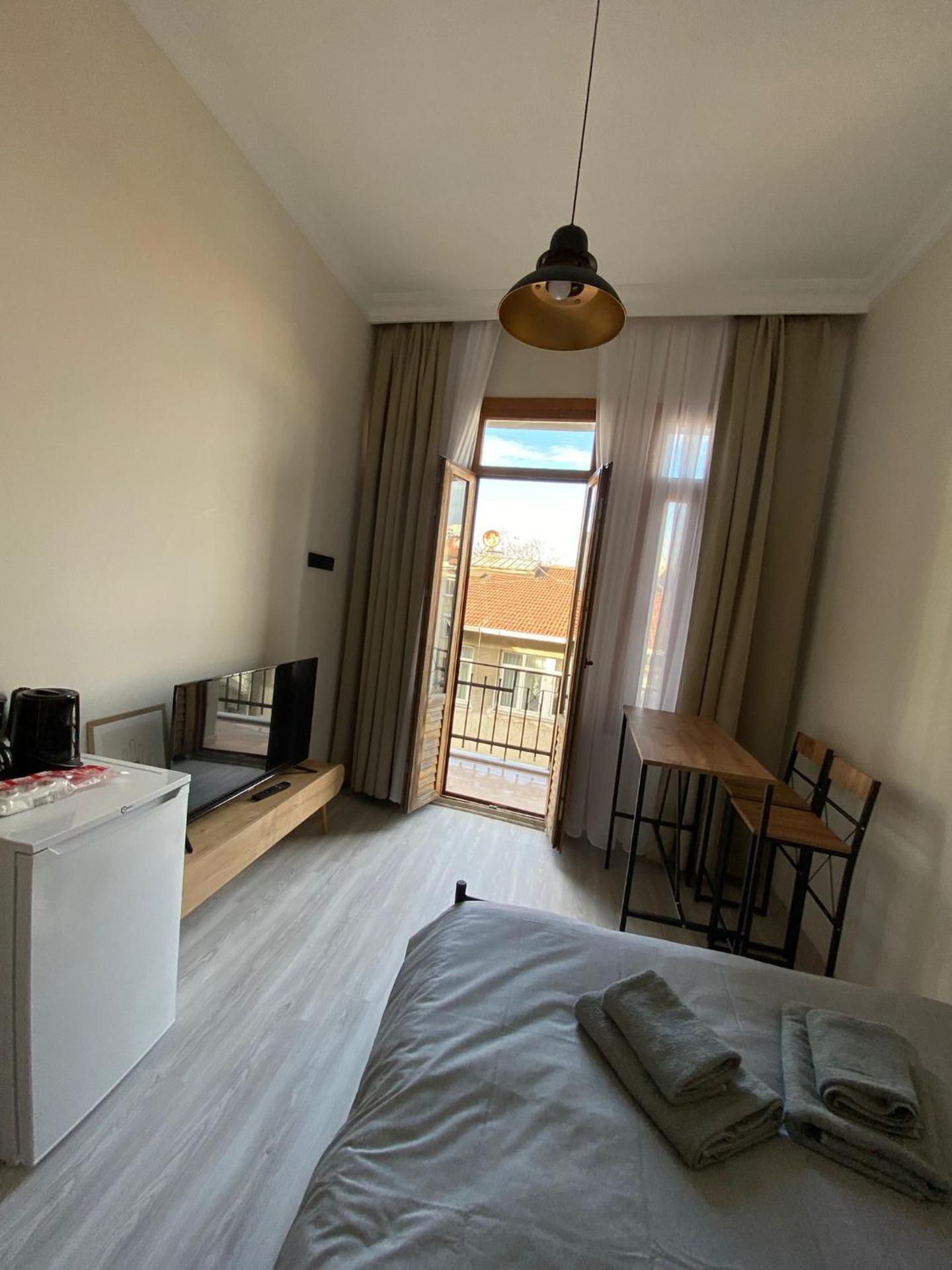 Bono Apartments Kadıkoy Double Room with Balcony 3