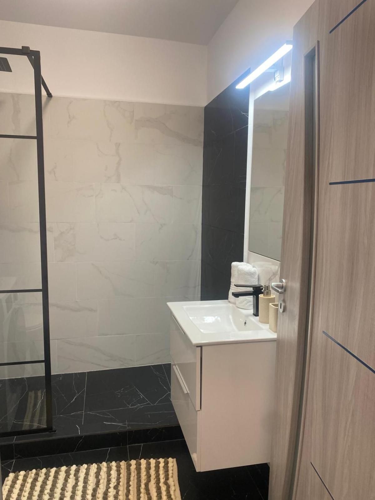 Two modern apartments One-Bedroom Apartment