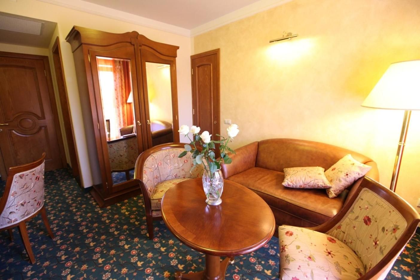 Deluxe Suite (4 Adults)