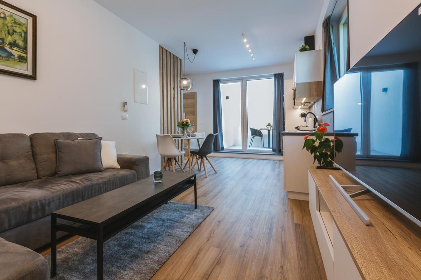 Vila Rina Apartment with Balcony 2