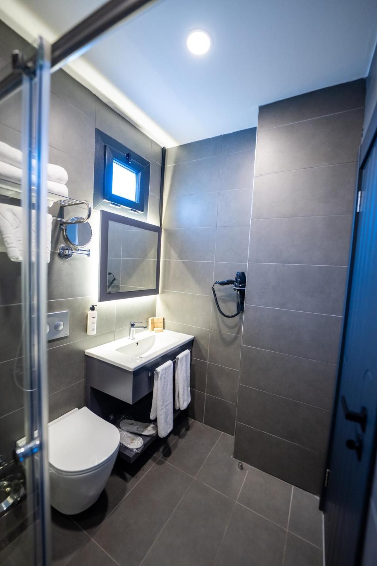 Educity Hotels and Spa Deluxe Double Room 3