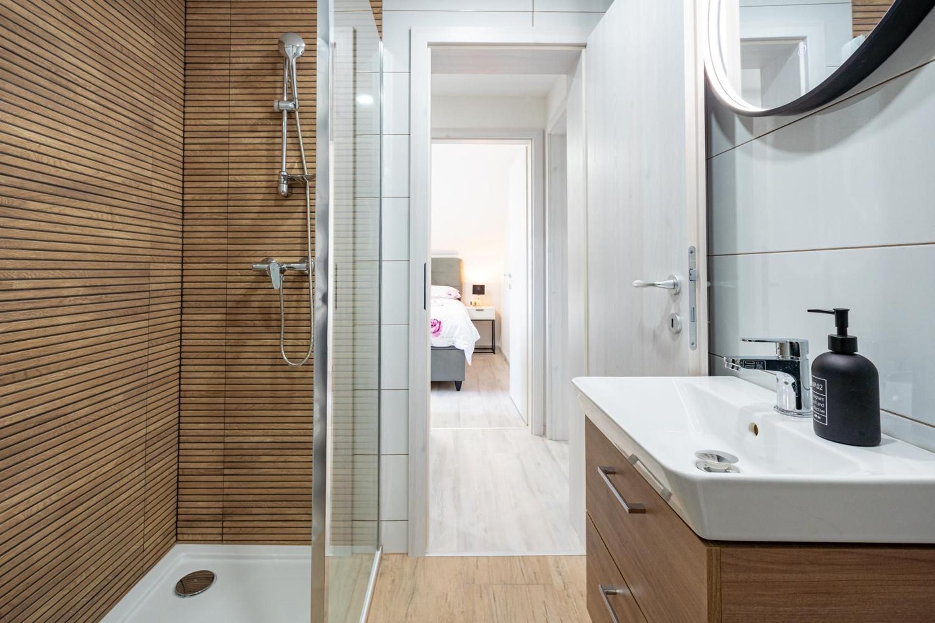 Apartments Lian One-Bedroom Apartment with Balcony 7