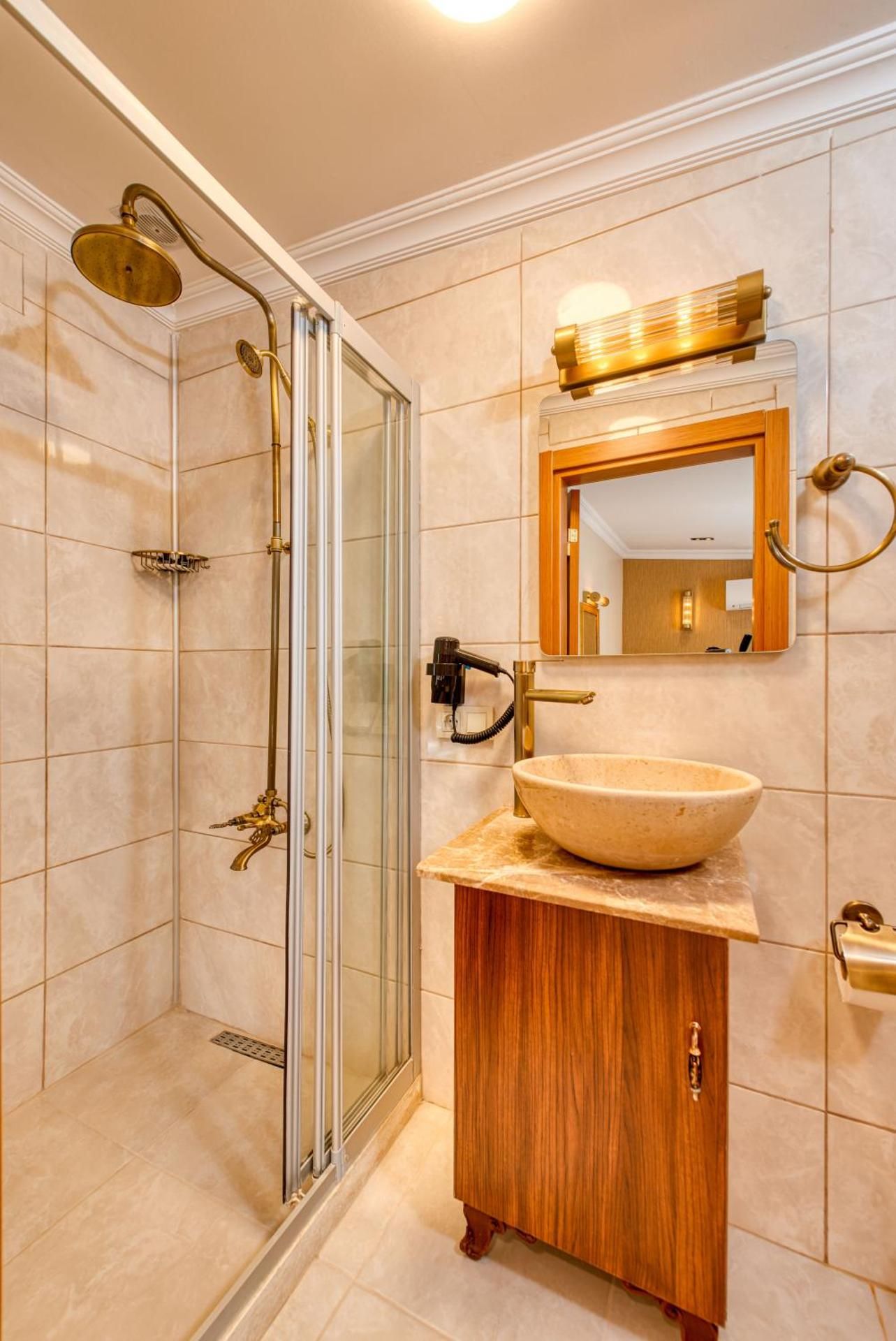 Brown 2 Mansion Oldcity Double Room 2