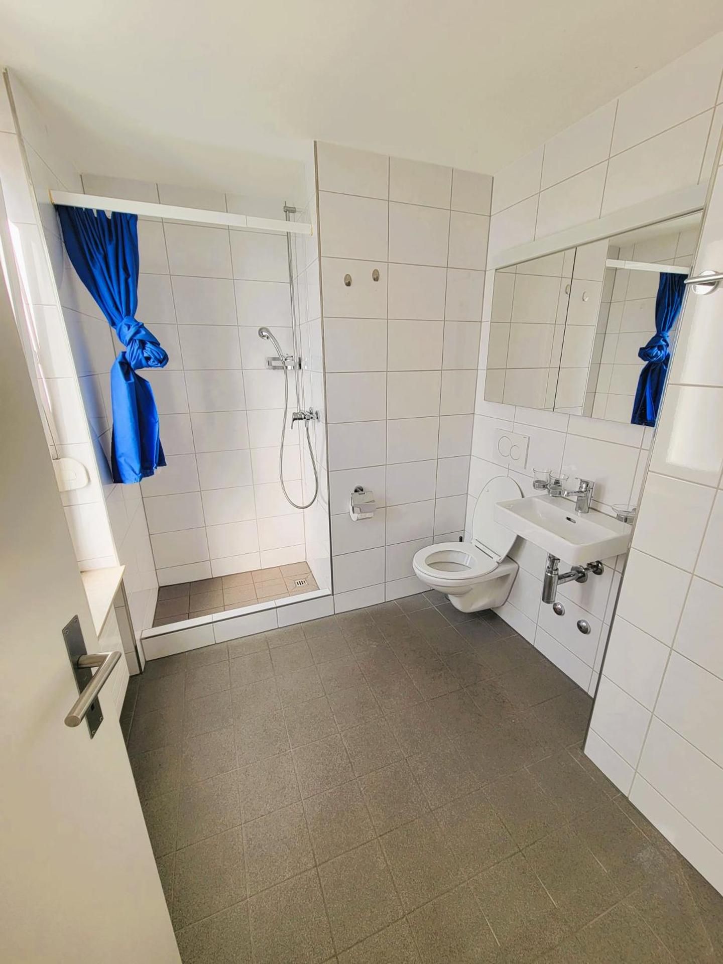 City Center Zurich Downtown Apartments next to Zurich HB Main Train Station NEU - Self Checkin Superior Apartment 3