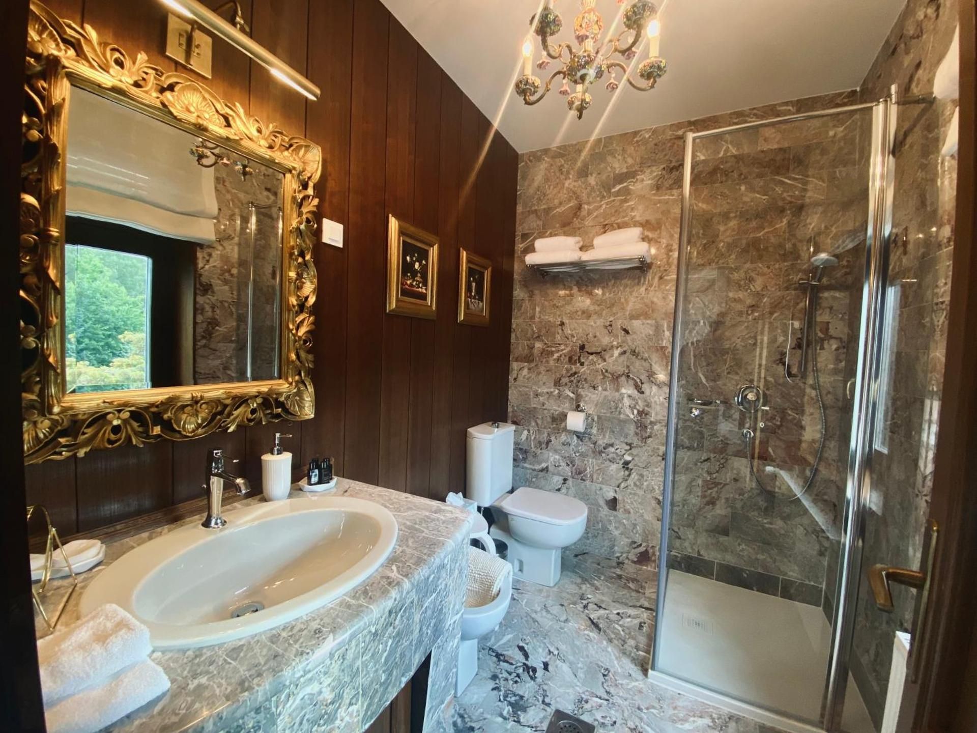 Villa Pomona Deluxe Double Room 2